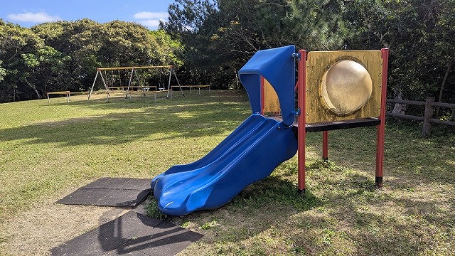 幼児向け滑り台