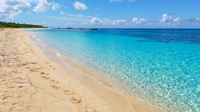 波照間島ニシ浜の波照間ブルー
