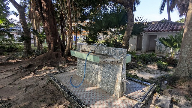 足洗い場（流し場）