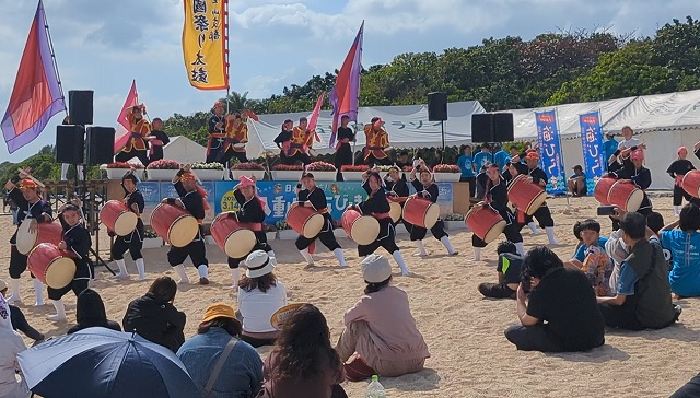 八重山の海開き2026 祭り太鼓の様子