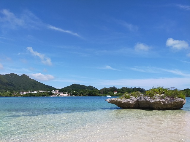 裏川平の静寂な海